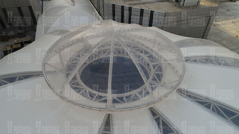 新泰卓越·財(cái)富廣場(chǎng)膜結(jié)構(gòu)項(xiàng)目竣工