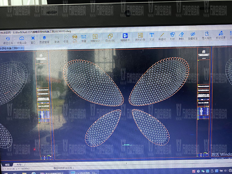 張家港高鐵站前大蝴蝶景觀膜結構工程進入第二階段二次結構拼裝與吊裝