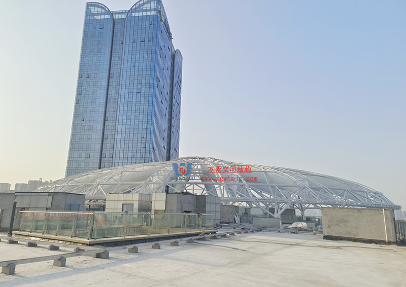 明宇廣場6號地塊商業(yè)（萬達廣場）改造項目鋼膜結(jié)構(gòu)ETFE蓋頂天幕工程