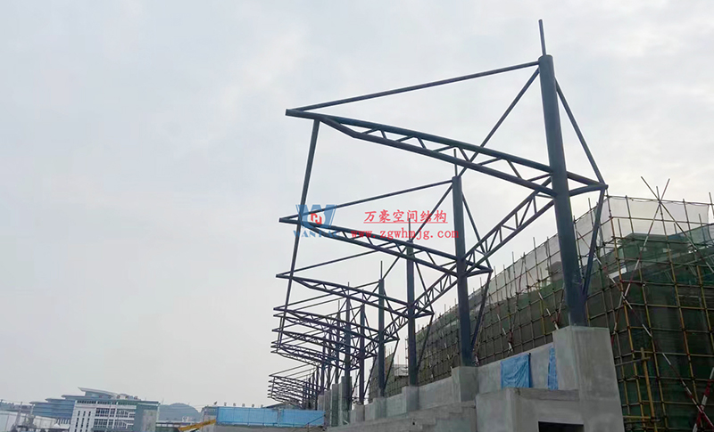 萬(wàn)豪2023第5標(biāo)-四川職業(yè)技術(shù)學(xué)院鋰電科技學(xué)院建設(shè)項(xiàng)目看臺(tái)膜結(jié)構(gòu)工程
