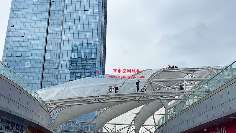 明宇廣場6號地塊商業（萬達廣場）改造項目鋼膜結構ETFE膜結構蓋頂天幕項目
