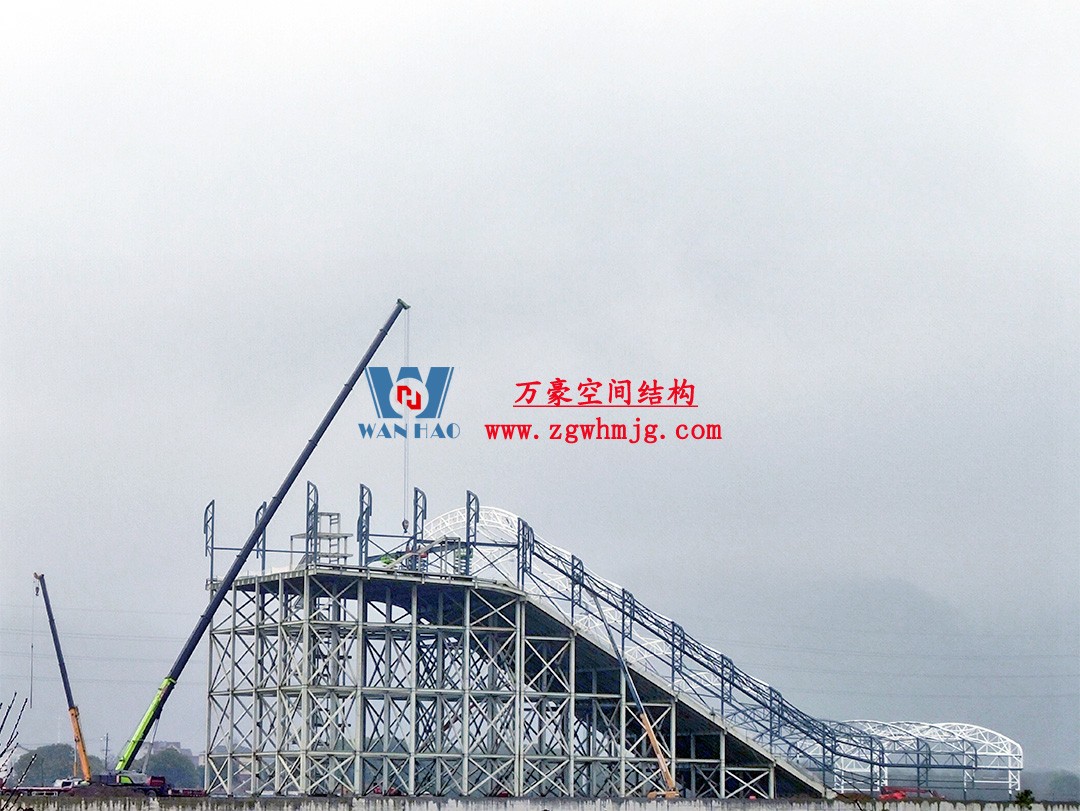 比亞迪紹興嵊州賽車(chē)場(chǎng)干拔沙坡觀(guān)景平臺(tái)鋼膜結(jié)構(gòu)