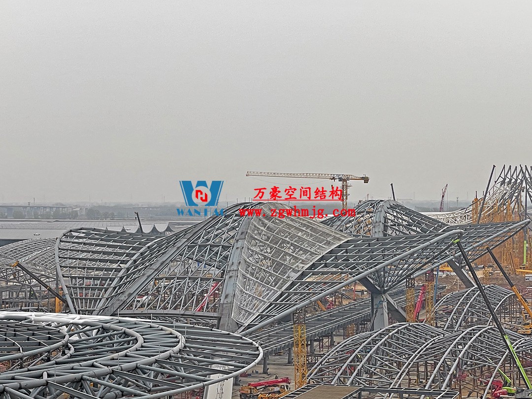 鄭州中原高鐵港數(shù)字展貿(mào)城鋼結(jié)構項目