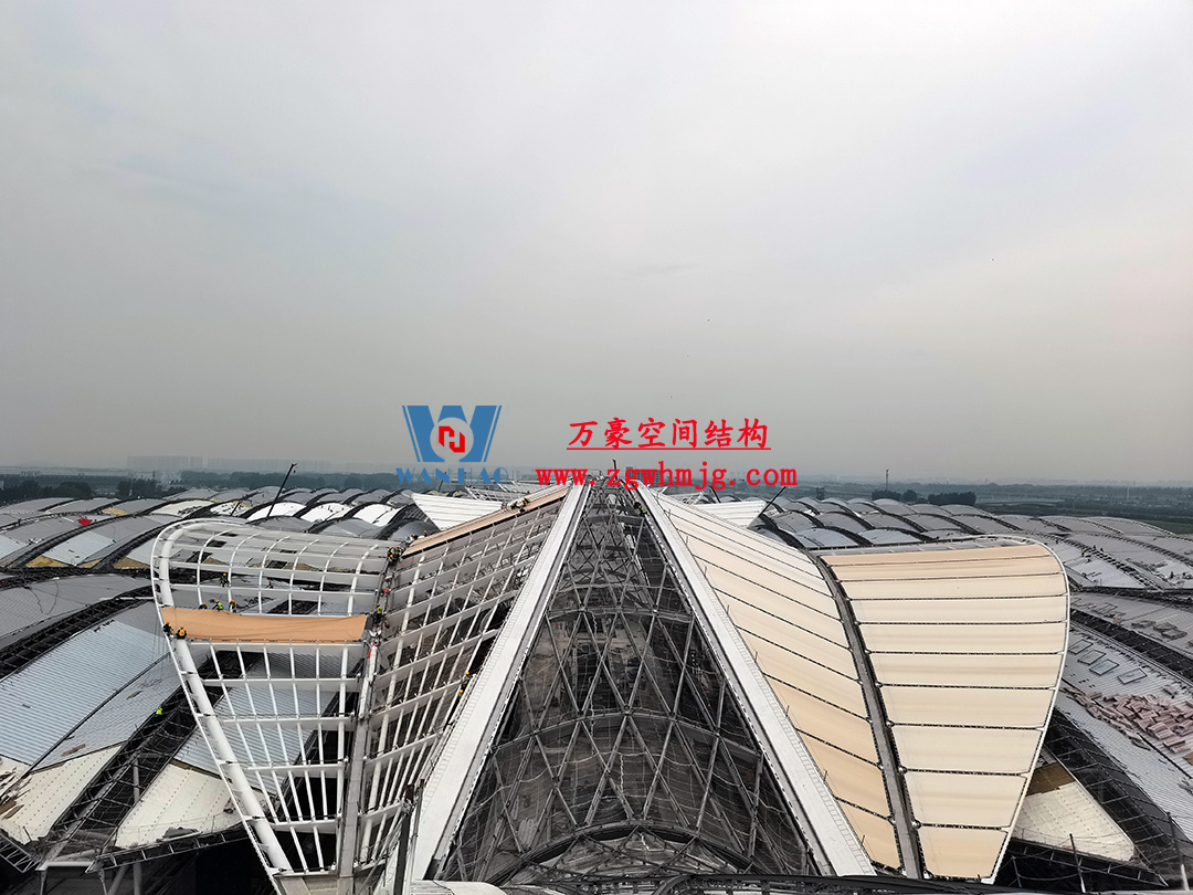 鄭州中原高鐵港數字展貿城ETFE膜結構 PTFE膜結構工程