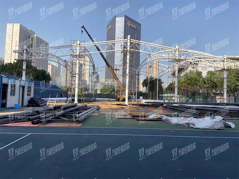 寧波（鄞州）網球中心遮陽棚膜結構工程二期項目施工中